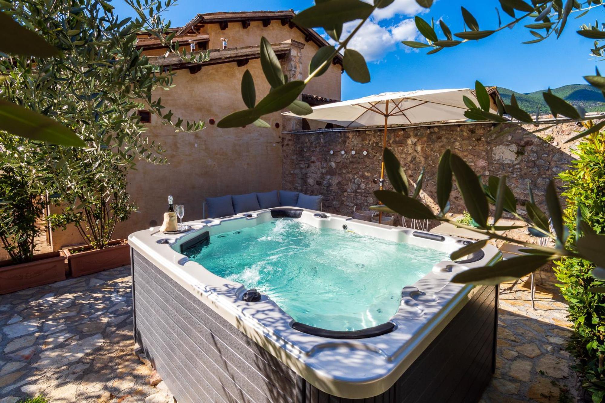 Ex Convento Santa Croce-Country Resort SantʼAnatolia di Narco Zewnętrze zdjęcie